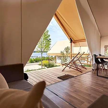 Hotel Arena One 99 Glamping 4*