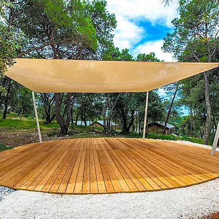 Arena One 99 Glamping Vakantiepark Medulin