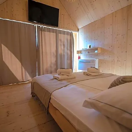 Arena One 99 Glamping Vakantiepark 4*